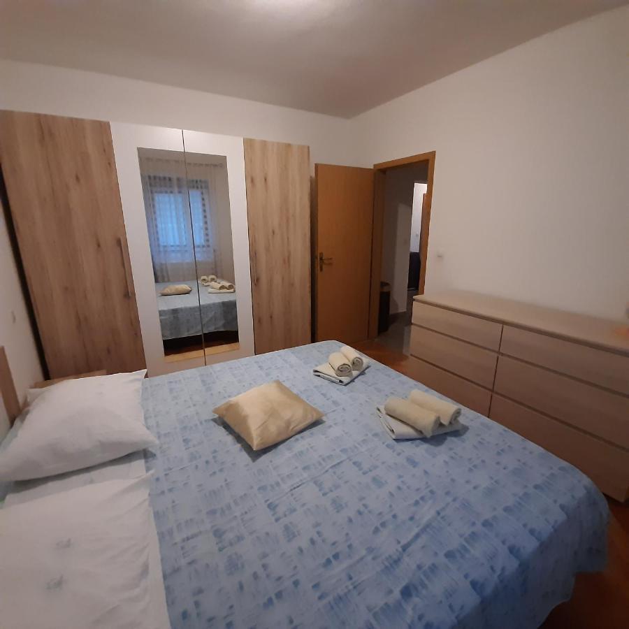 Apartman Nora Omiš Eksteriør bilde