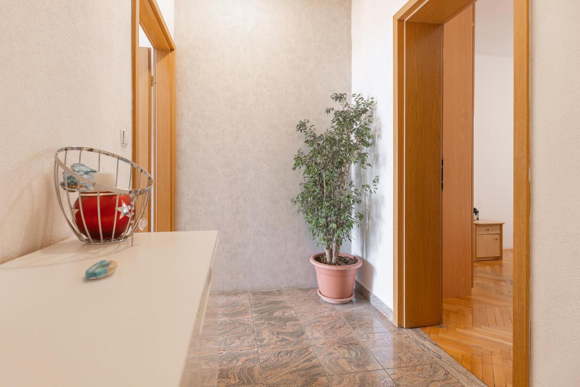 Apartman Nora Omiš Eksteriør bilde