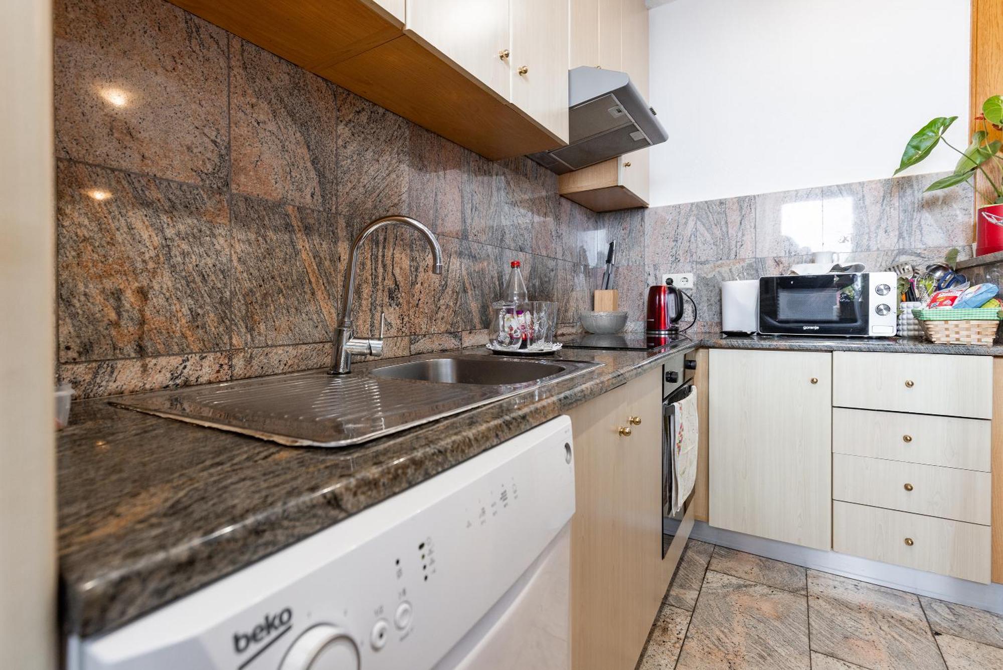 Apartman Nora Omiš Eksteriør bilde